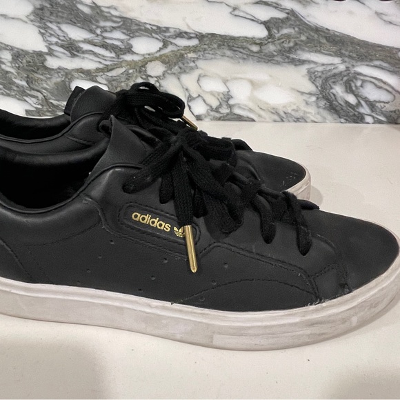Adidas Original Women’s Sleek Size 6.5 Black - Picture 3 of 6